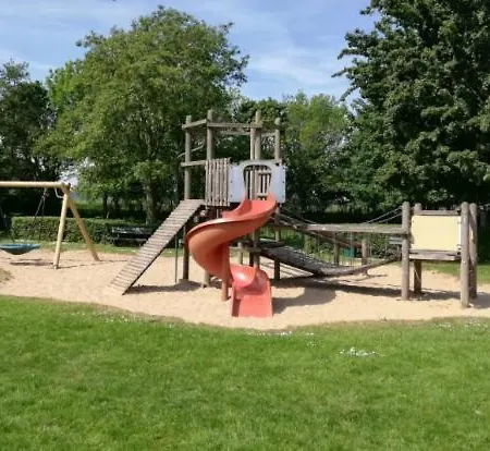 ホリデーパーク Rekerlanden 90 *